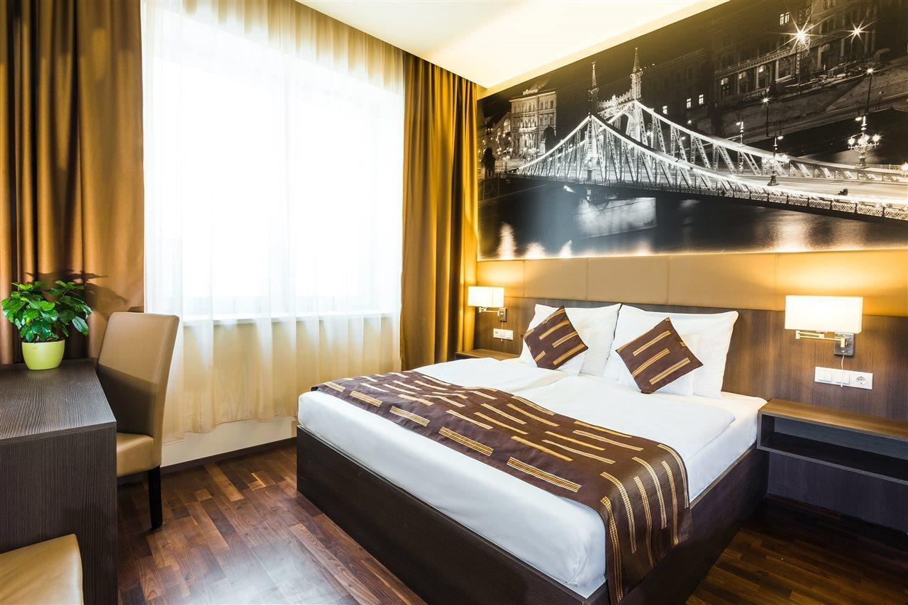 12 Revay Hotel Budapest Exterior photo